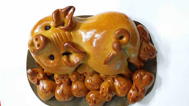 khuôn bánh trung thu con heo